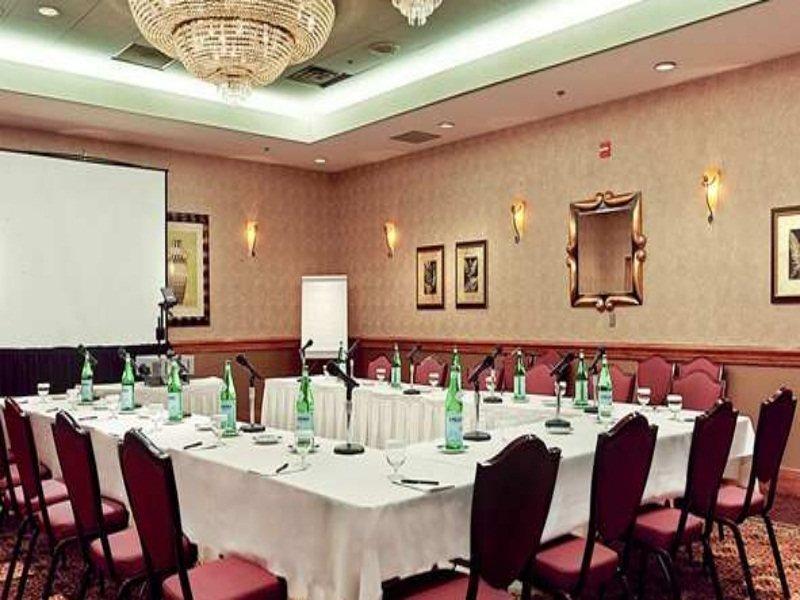 Hotel Embassy By Hilton D.c. Georgetown 3*