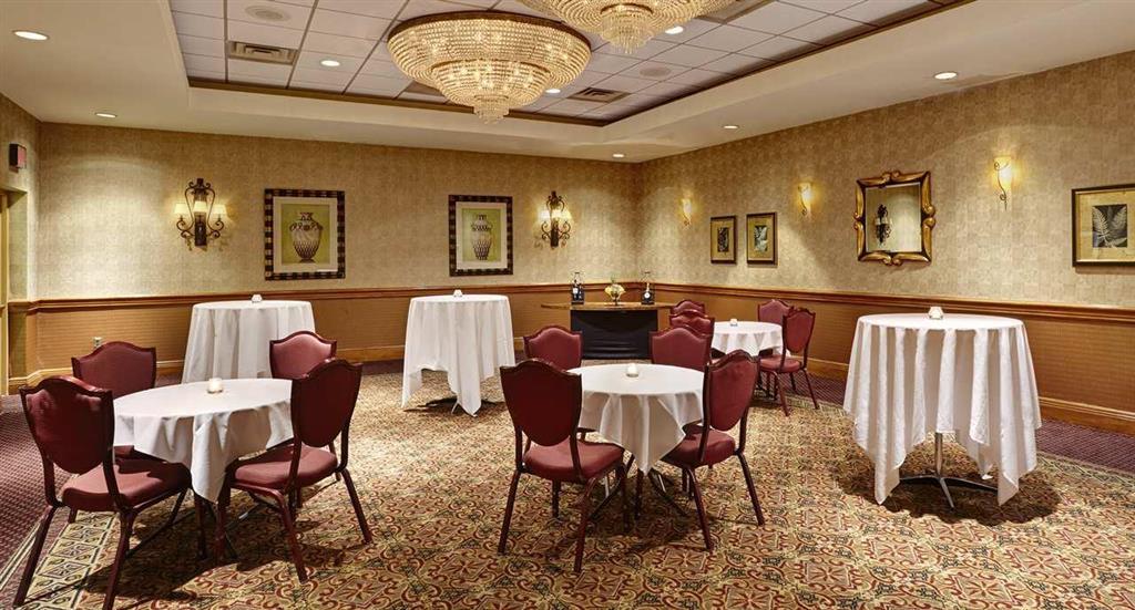 Hotel Embassy By Hilton D.c. Georgetown 3*